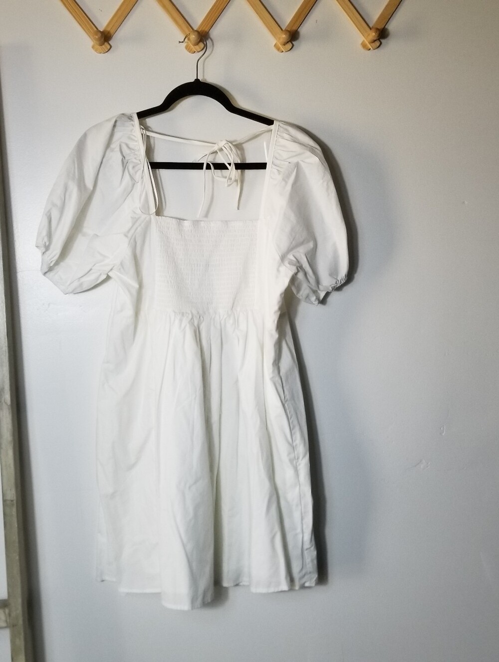 NWT DRAPER JAMES WOMEN'S WHITE PUFF-SLEEVE DRESS SIZE LARGE (READ DESCRIPTION)